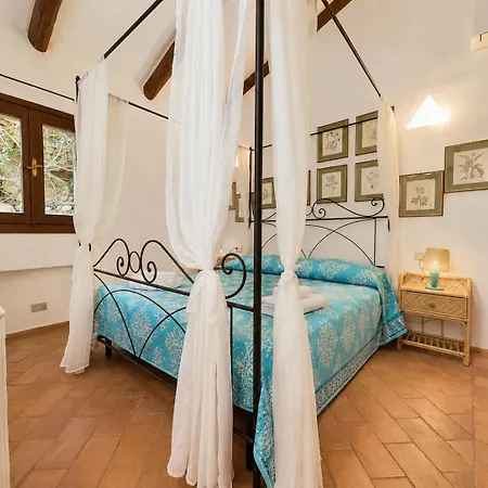 Alba Ruja 1 With Pool Close To Amenities アパート