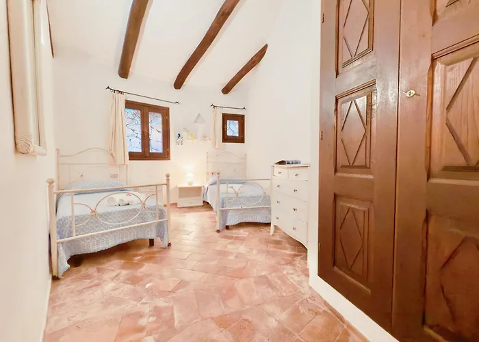 Alba Ruja 1 Apartment